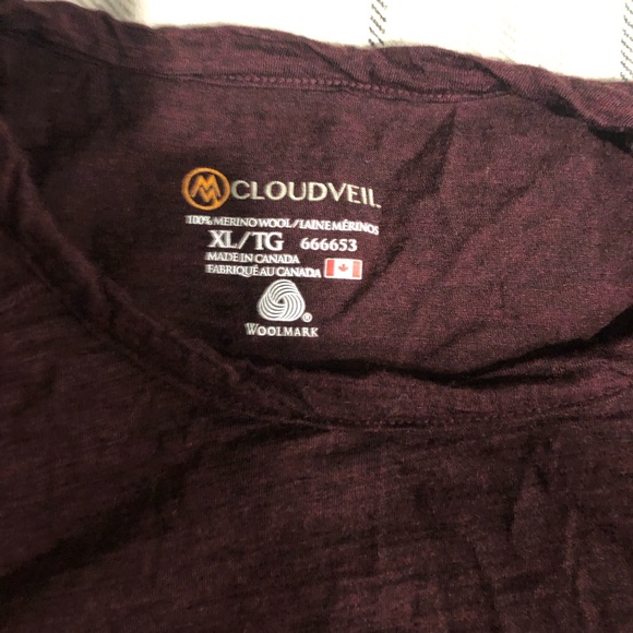 Maroon compression long sleeve - Picture 2 of 2